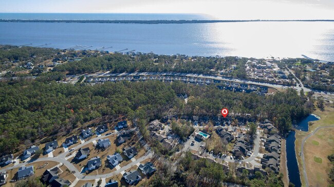 Building Photo - 504 Cedarwood Village