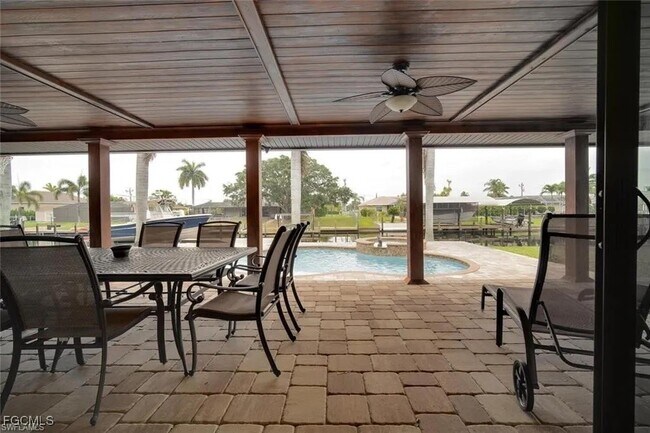 Building Photo - 5241 SW 2nd Pl