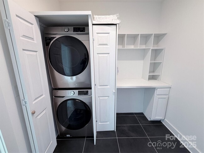 Building Photo - 2009 Hamorton Pl