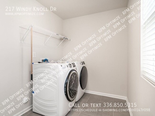 Building Photo - 217 Windy Knl Dr