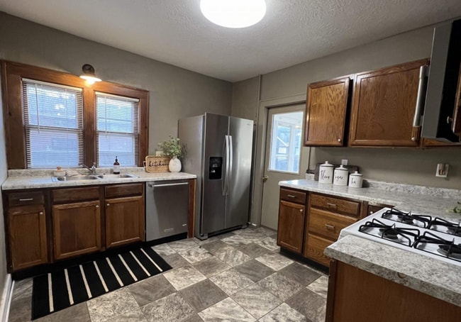 Building Photo - For Rent, Vermillion SD!
