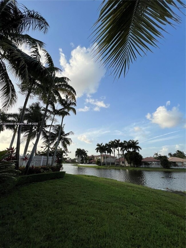 Building Photo - 11300 NW 74th Terrace