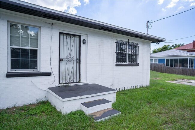 Building Photo - 3110 N Blvd
