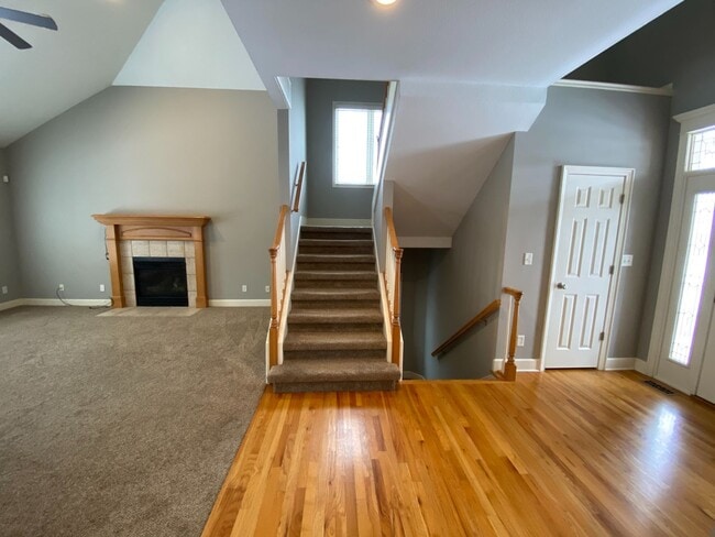 Building Photo - Wonderful Fox Chase home with fantastic spacious floor plan.