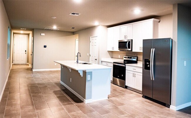 Building Photo - 3091 Bella Vista Dr