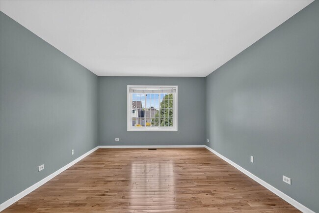 Building Photo - 901 Ashford Ln