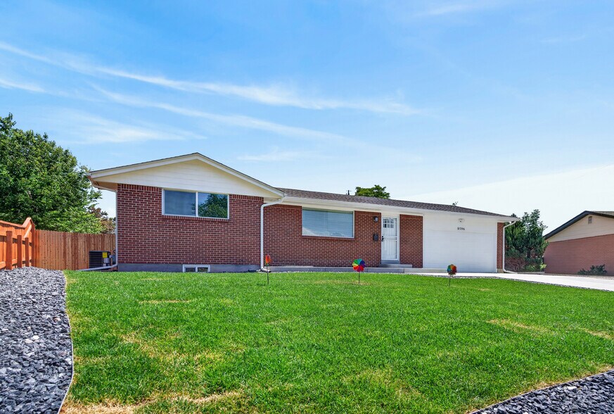 Building Photo - 8596 Sheridan Ct