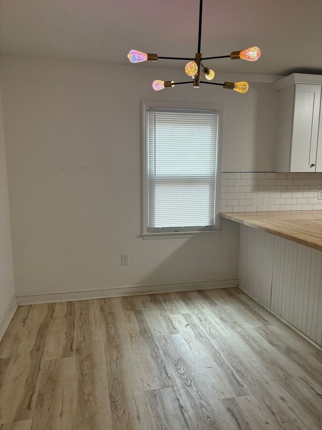 Building Photo - 105 Lenwood Ct