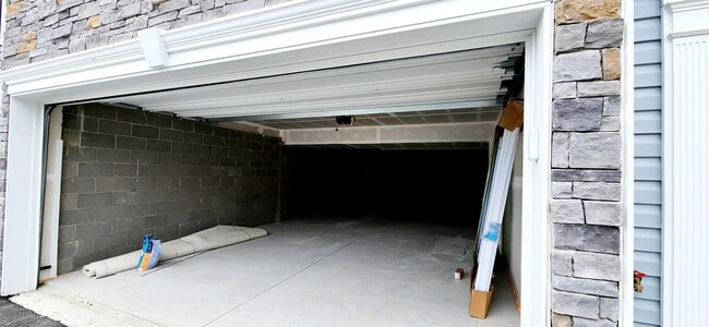 Building Photo - 168 Lockheed Dr