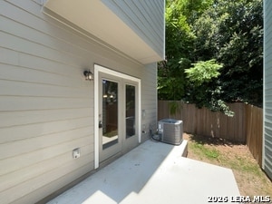 Building Photo - 2085 Silver Oaks