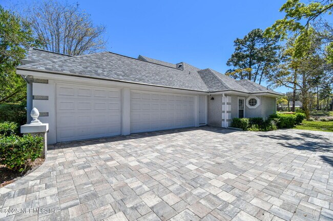 Building Photo - 13022 Huntley Manor Dr