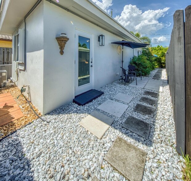 Building Photo - 1331 North N Street