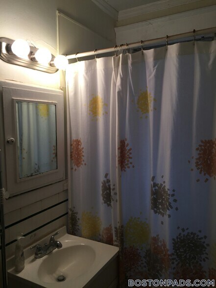 Building Photo - 1615 Commonwealth Ave