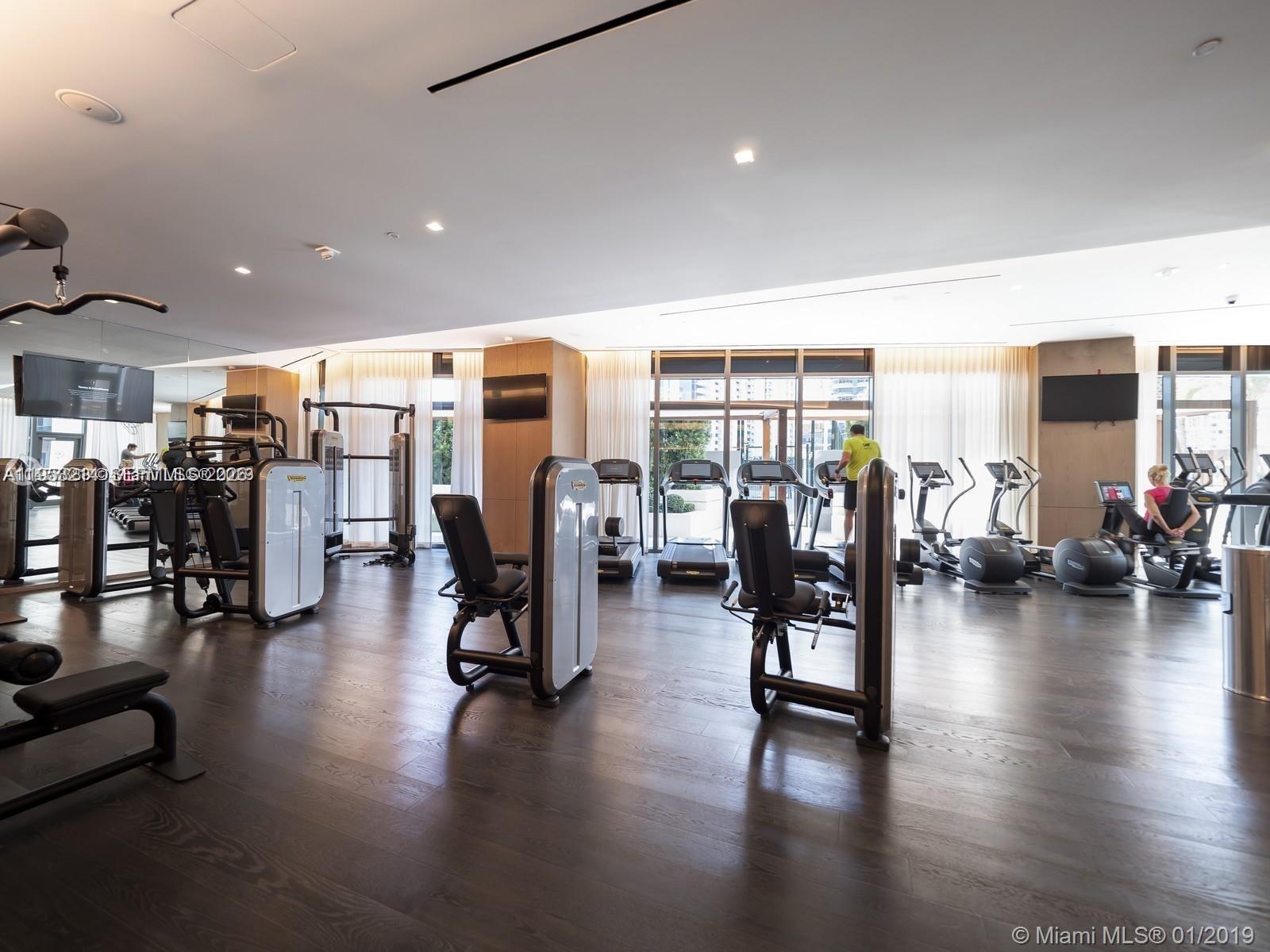 Building Photo - 801 S Miami Ave