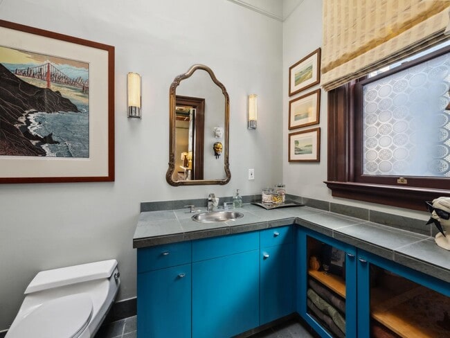 Building Photo - 760 Haight St