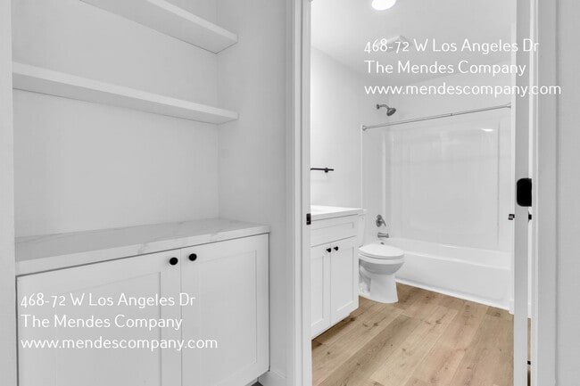 Building Photo - 468-72 W Los Angeles Dr