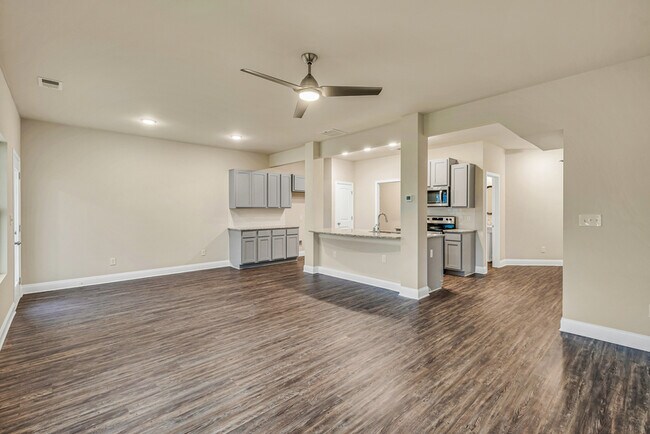 Building Photo - 7211 Berrywood Ct NW
