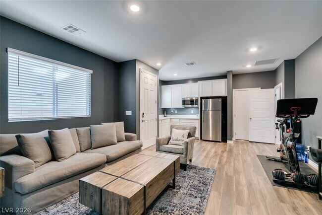 Building Photo - 4432 Mural Glen Ct