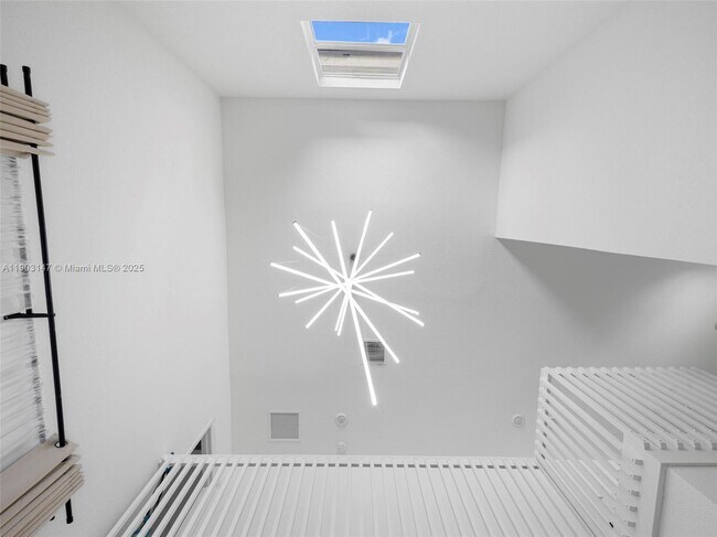 Building Photo - 1411 SE 26th Rd