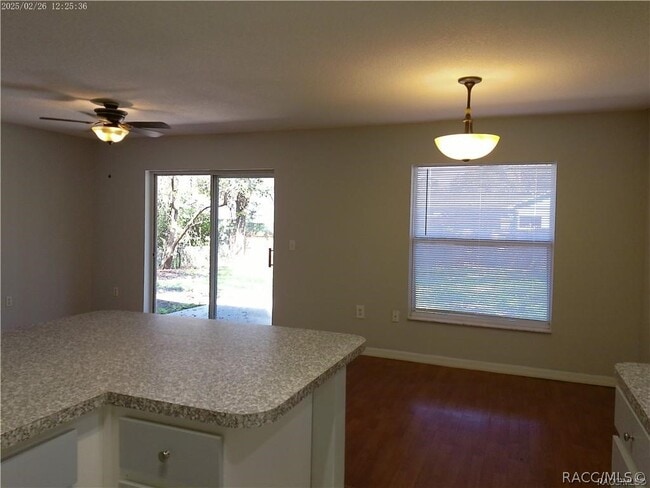 Building Photo - 5921 W Woodhill Ct