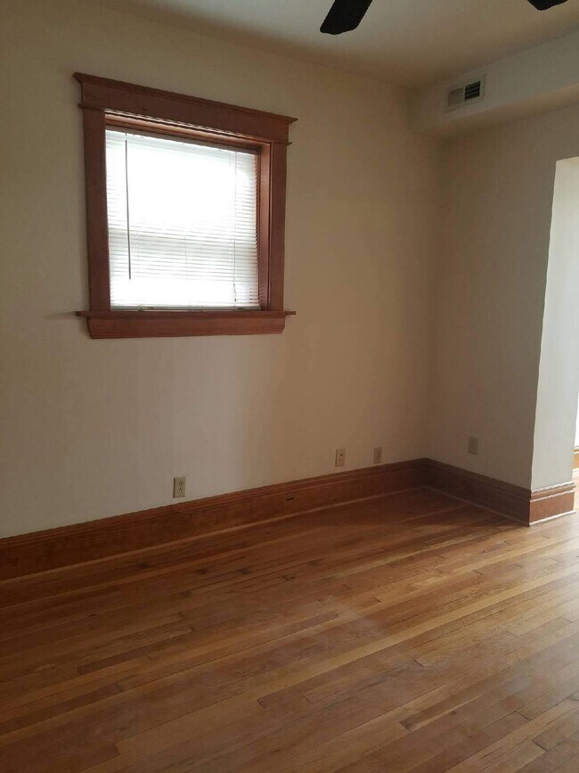 Building Photo - 5788 Pershing Ave