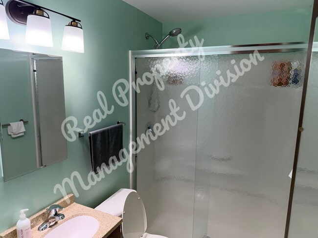 Building Photo - **Charming 2-Bed, 1-Bath Home with Retro Flair + Garage & Yard**