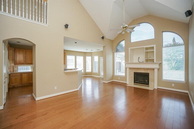 Building Photo - 5815 Coral Springs Ct