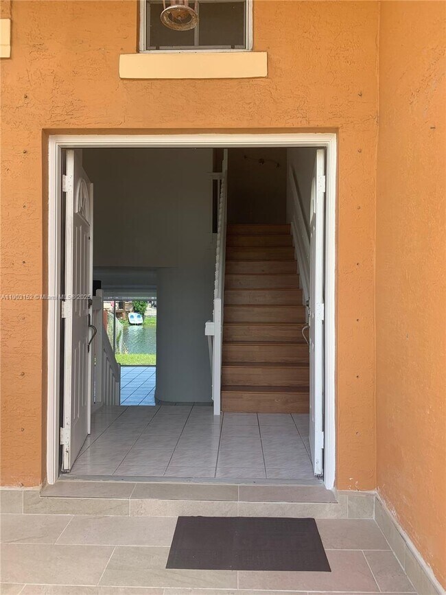 Primary Photo - 985 NW 132nd Ct