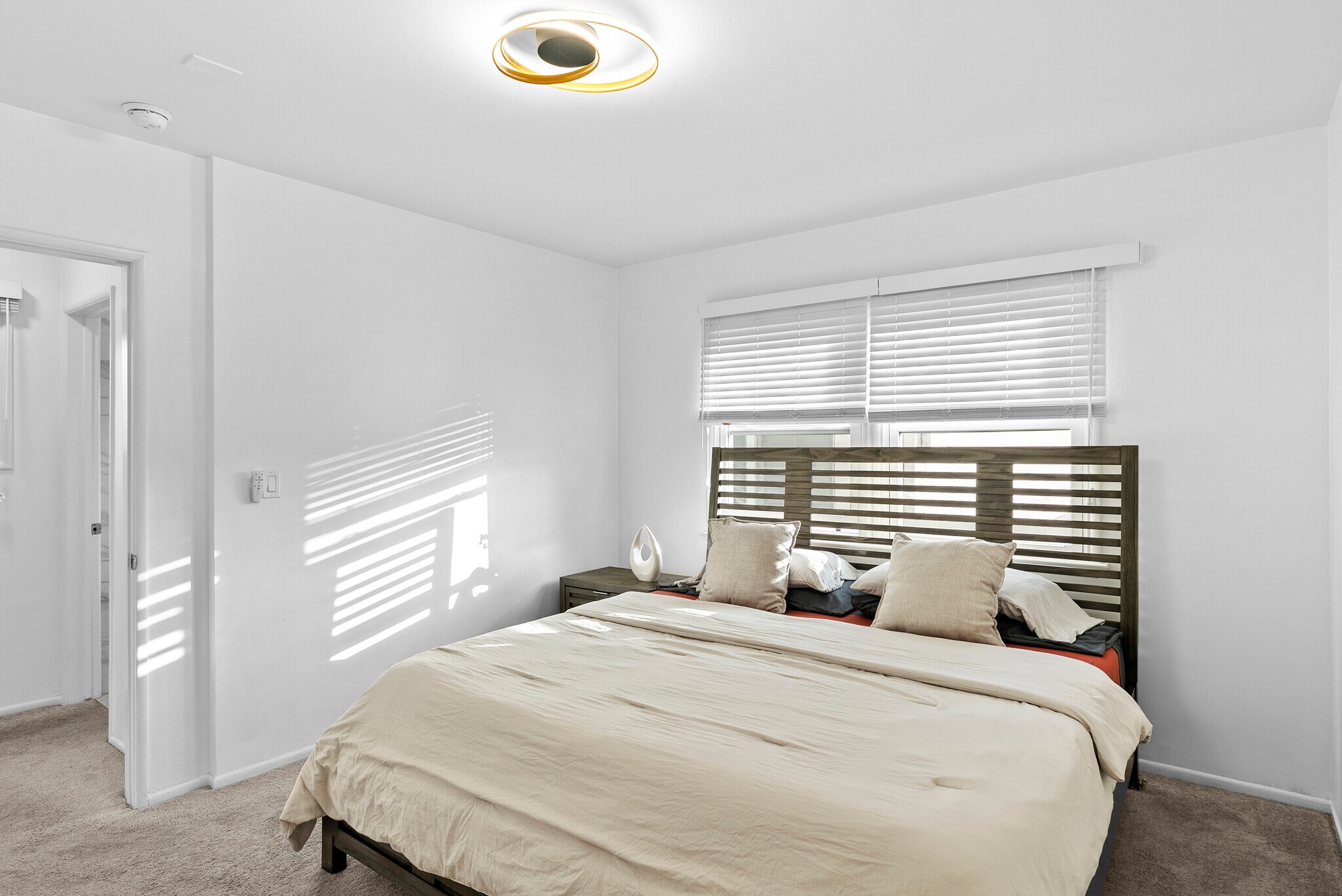 Building Photo - 2463 Federal Ave