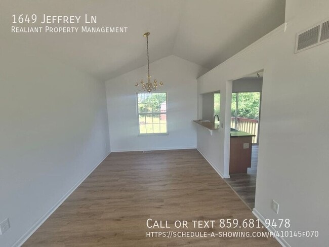 Building Photo - 1649 Jeffrey Ln