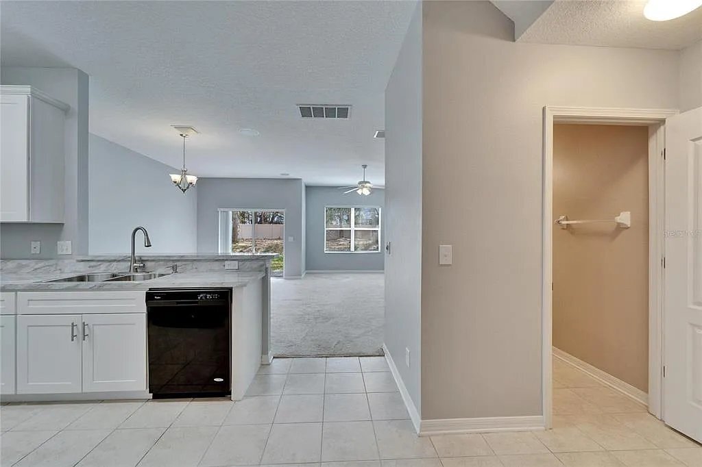 Building Photo - 10621 Shady Falls Ct