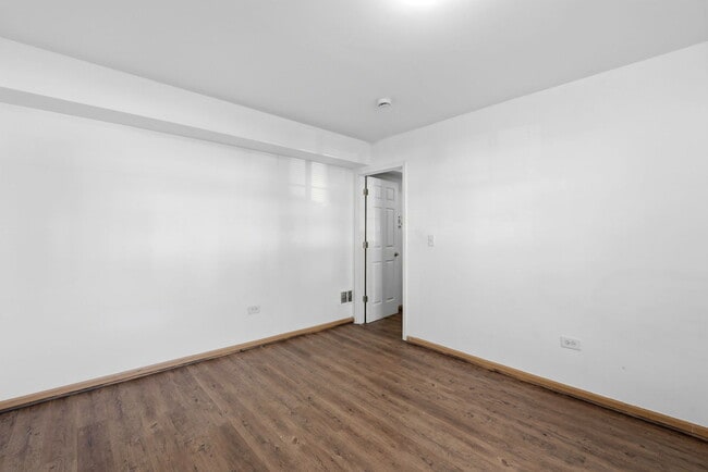 Building Photo - 1357 W Alder Creek Dr