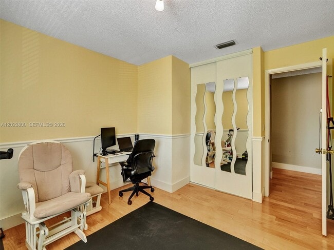 Building Photo - 700 NW 158th Ln