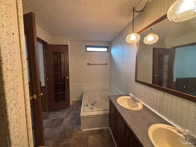 Building Photo - 4008 Scottsdale Ave