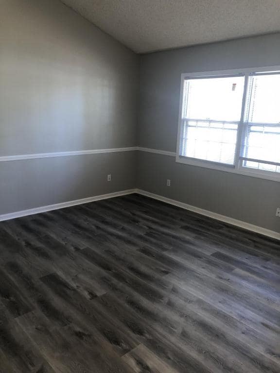 Building Photo - 126 Oakmont Dr