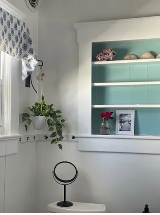 full bathroom - 80 Wyckoff Ave