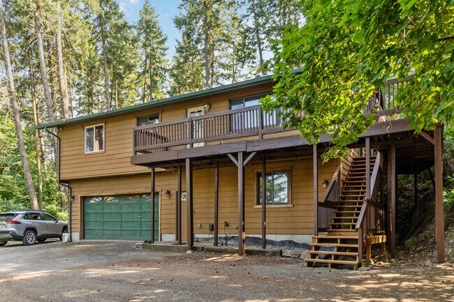 Building Photo - Single Family Home in Mead School District!