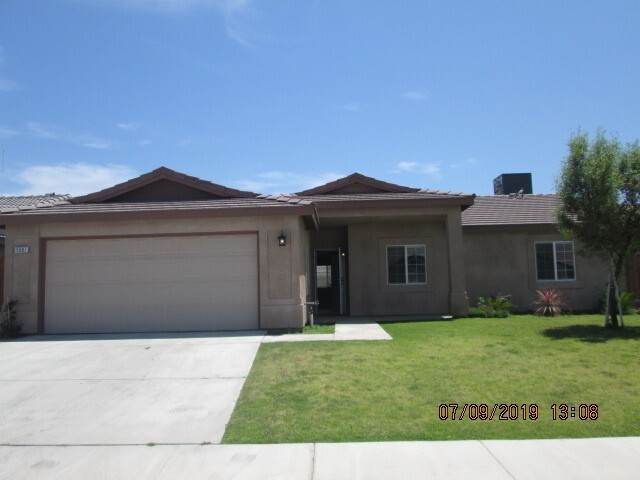 Primary Photo - Tyner Ranch Beautiful Home