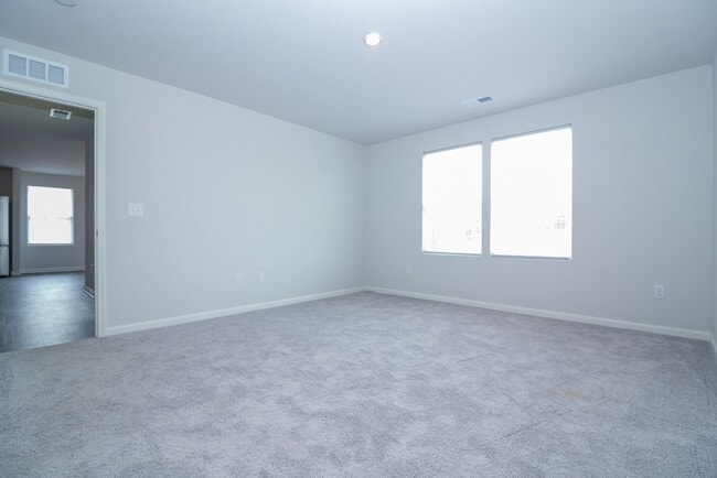 Building Photo - 132 Elegance Wy