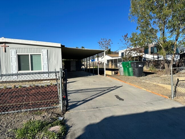 Building Photo - 44826 Orpington Ave