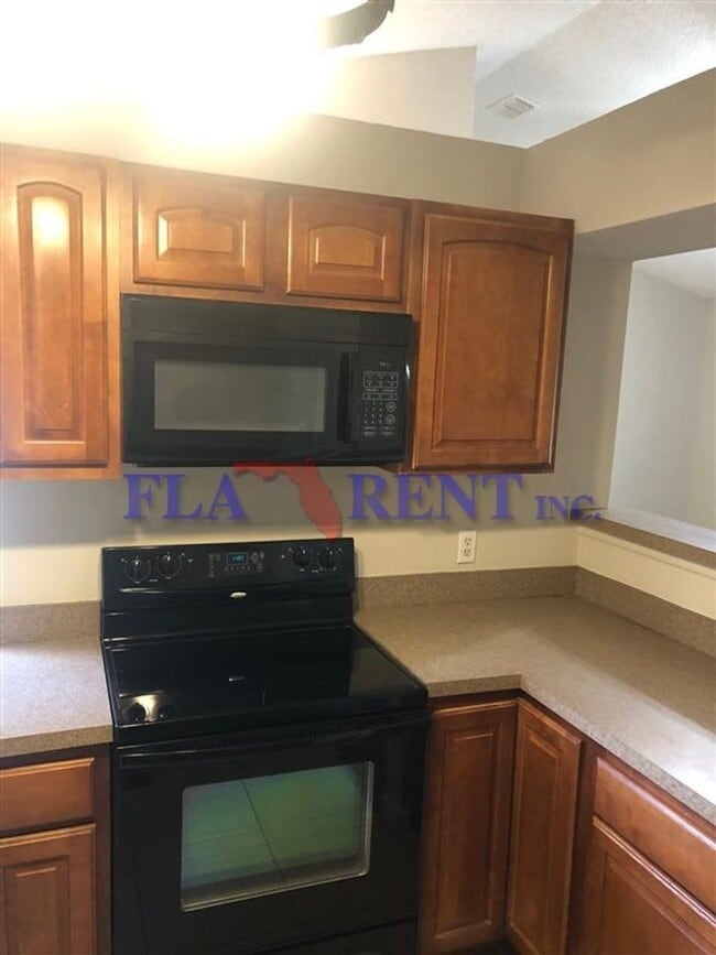Building Photo - Coming soon...3/2 Single Family Home located in Deltona Lakes