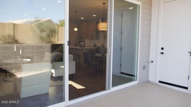 Building Photo - 841 W Pecos Rd