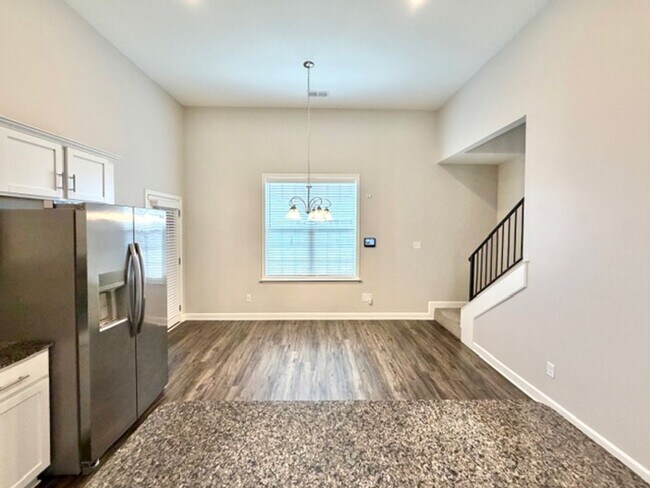 Building Photo - TealCove5438