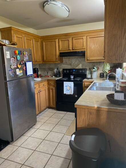 Building Photo - 10226 Lockhart Rd