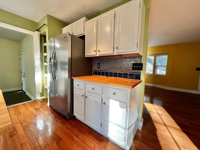 Building Photo - Charming 4 bed, 2 bath Home in North Fort ...