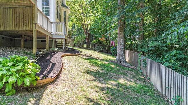 Building Photo - 717 Lantern Pl