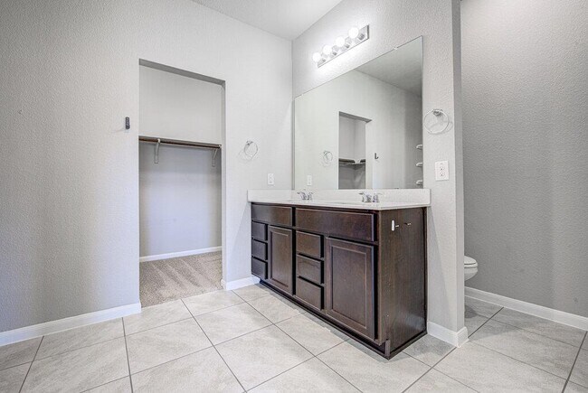 Building Photo - 6705 Loretta White Ln