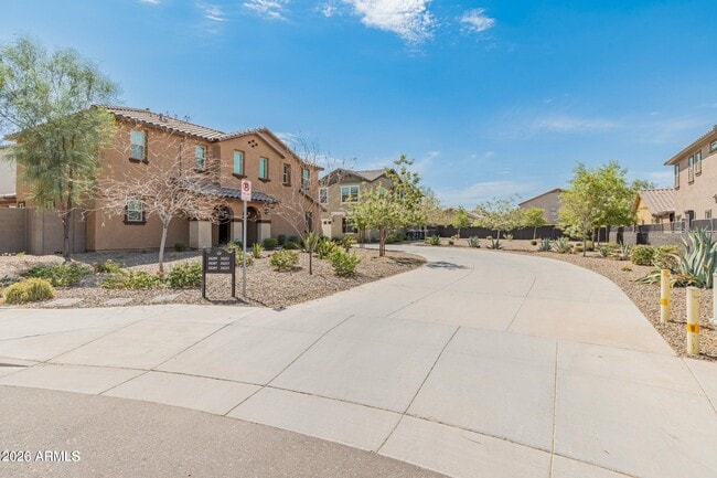 Building Photo - 16209 W La Ventilla Way