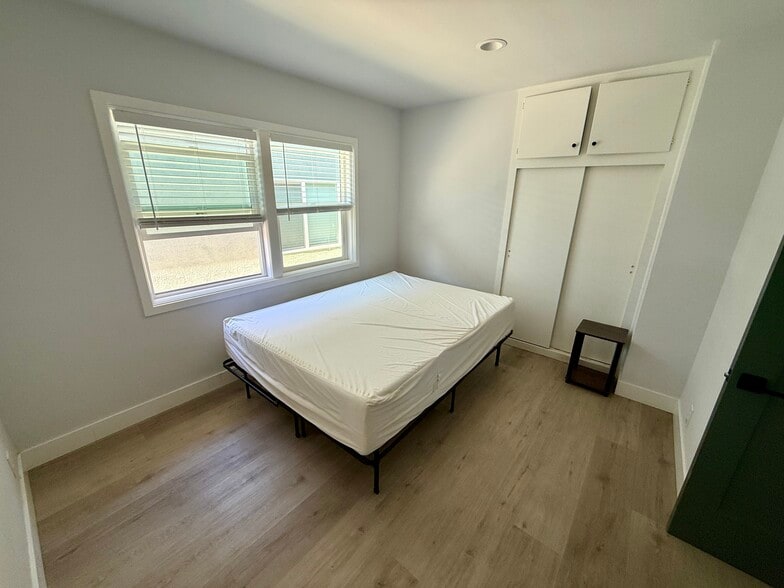 Building Photo - 13471 Jackson St