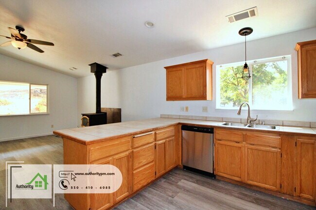 Building Photo - 14780 Marin Dr